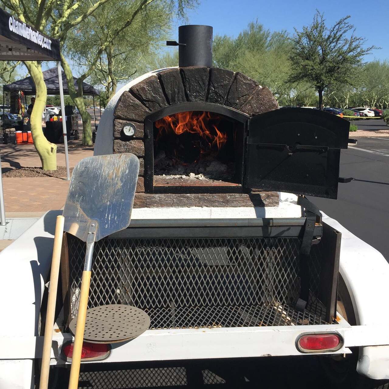 Four a pizza bois FAMOSI